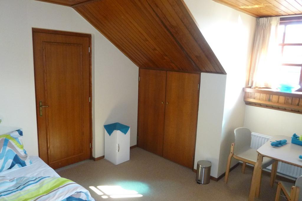 Hotel Chez Louise Naaldwijk Zimmer foto